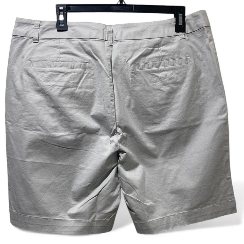 Matty M NWT Women’s Bermuda Shorts - Stretch Casual Knee Length Shorts, XL - Picture 2 of 11